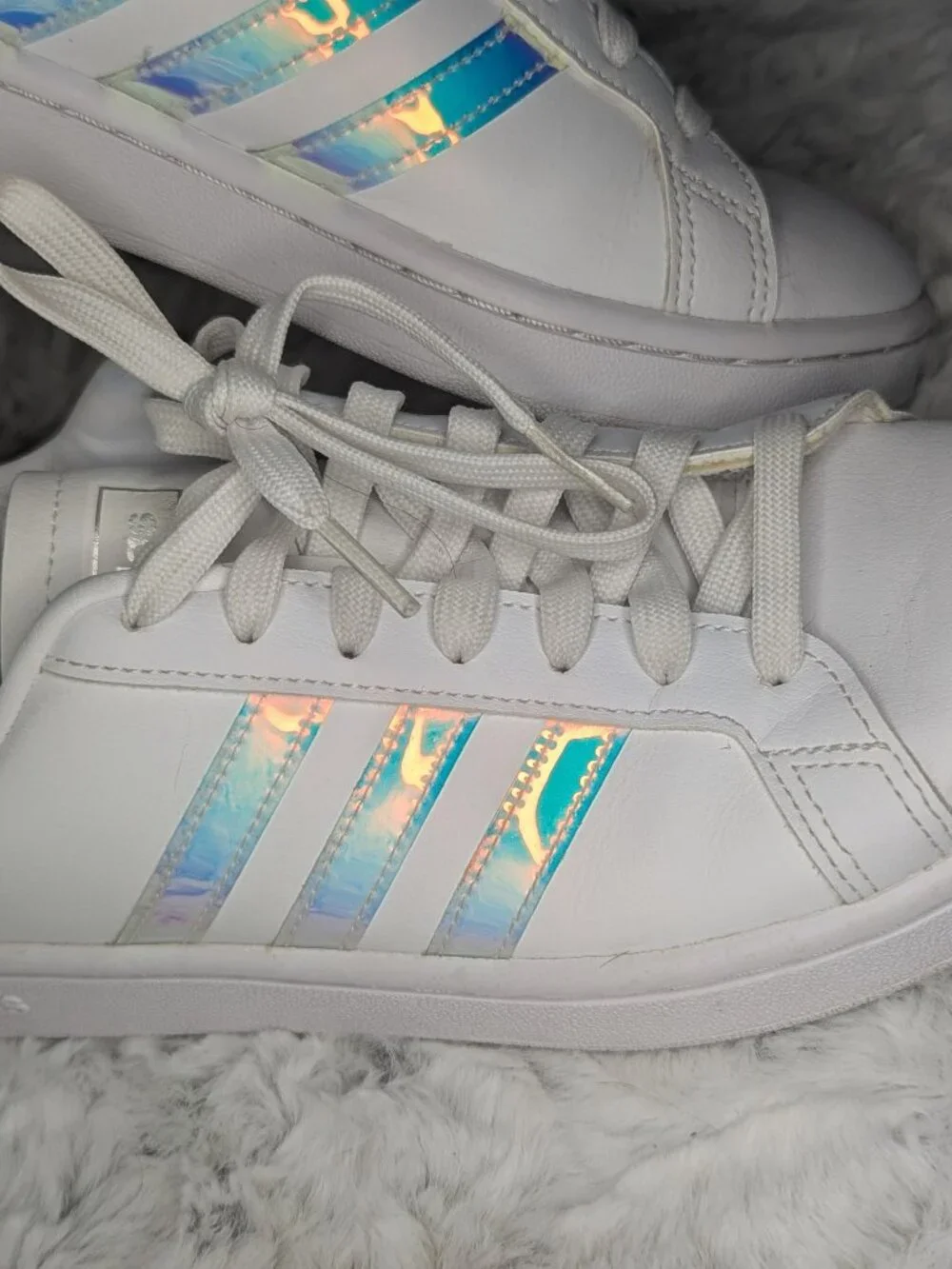 Adidas Grand Court Women's Size 8 White Holographic Iridescent Sneakers EUC